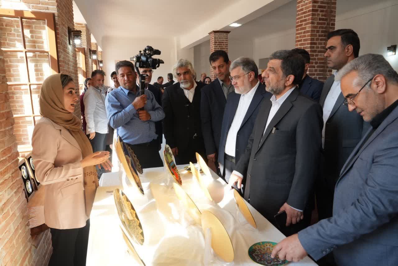 آلبوم تصویری / رونمایی از مرمت مدرسه 22 بهمن ارومیه