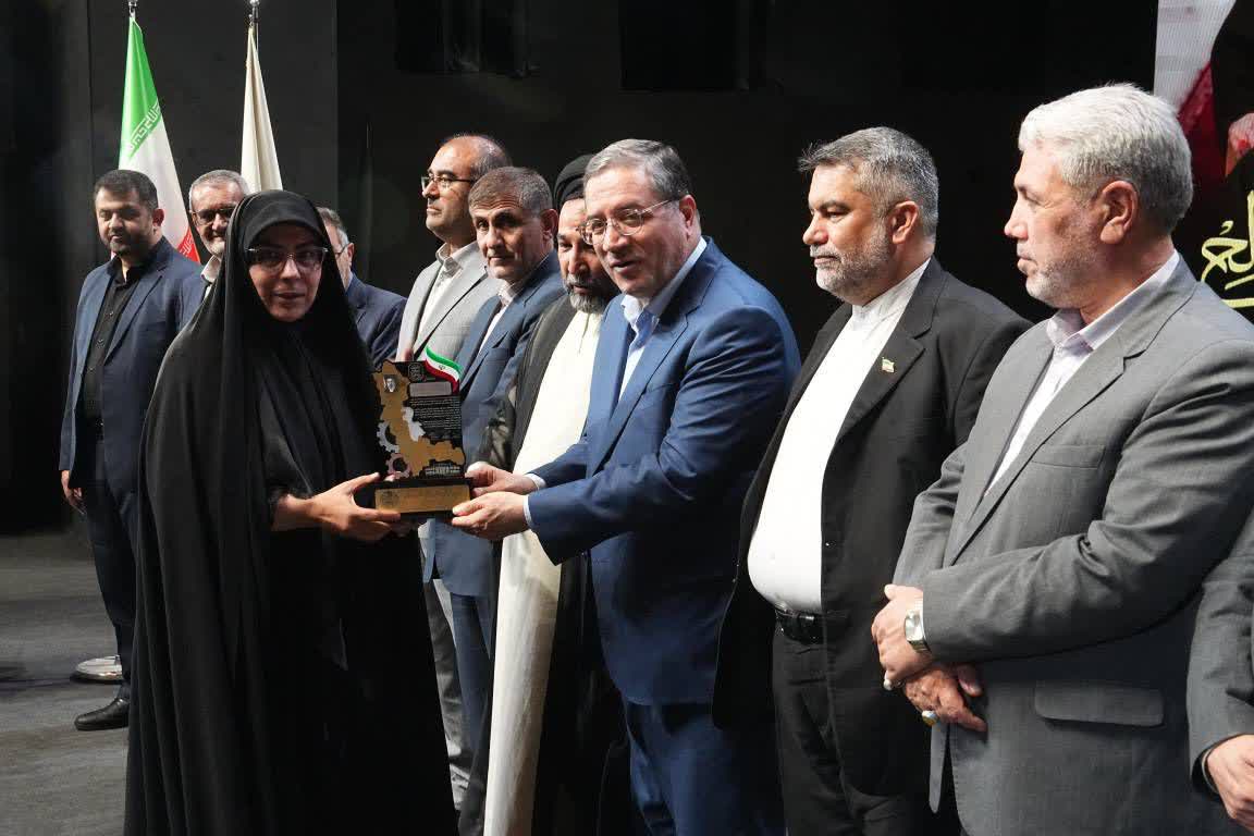 آلبوم تصویری / تجلیل از سرمایههای فرهنگی، اقتصادی و اجتماعی آذربایجانغربی