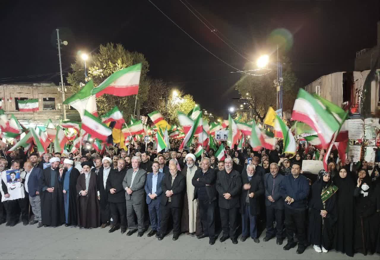 تداوم حضور آگاهانه مردم در اولین شب اردیبهشت ماه/ ارومیه یکپارچه و متحد