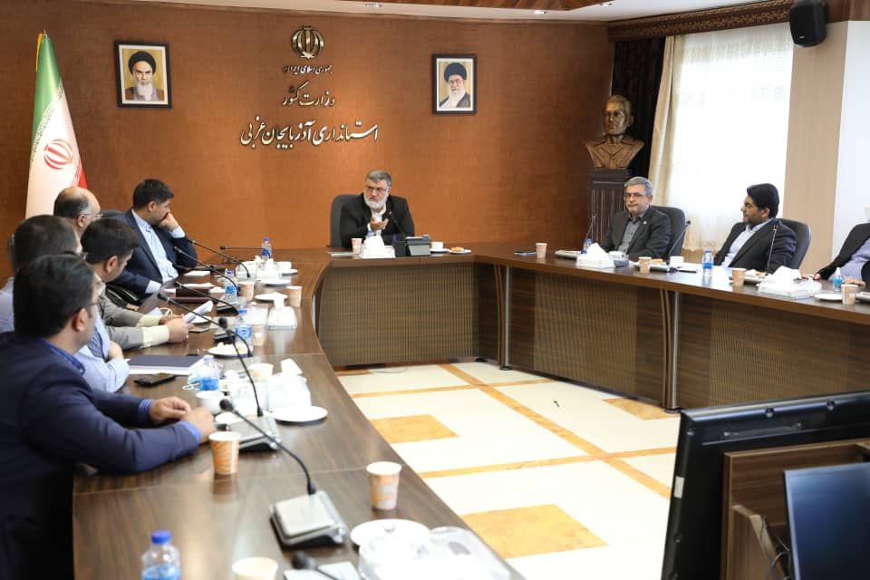 آلبوم تصویری / جلسه هماندیشی مدیر اجرایی طرح ملی نجات دریاچه ارومیه با هیات علمی دانشگاه ارومیه