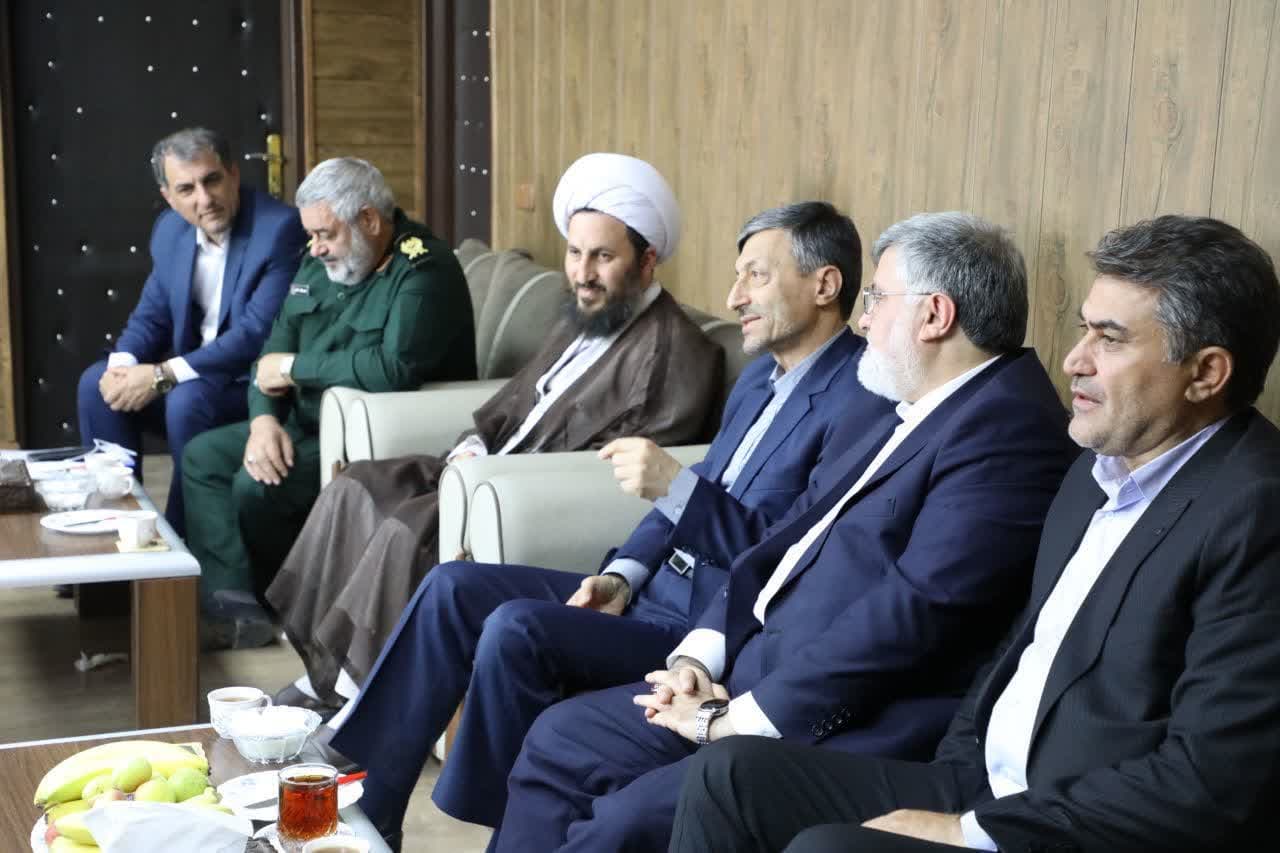 برگزاری جلسه بررسی روند بازسازی مناطق زلزلهزده شهرستان خوی + تصاویر