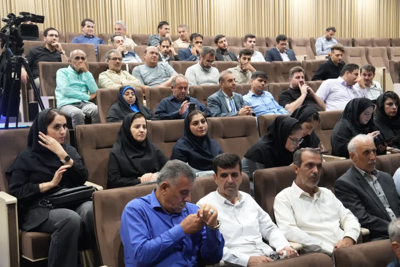 آلبوم تصویری / برگزاری آیین بزرگداشت روز خبرنگار در ارومیه