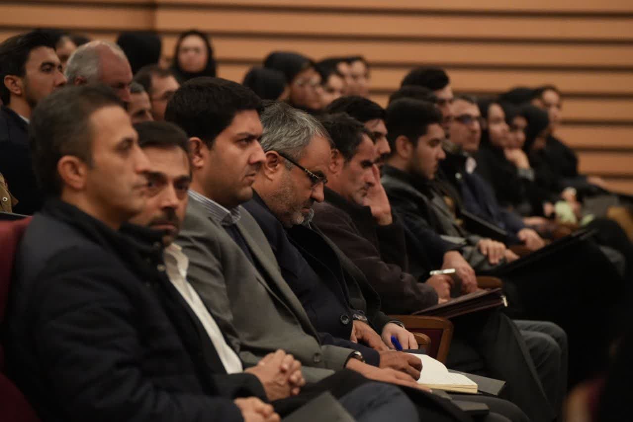 آلبوم تصویری / حضور استاندار آذربایجانغربی در همایش ملی رهیافتهای نوین برنامه درسی ملی در زیست بوم جدید
