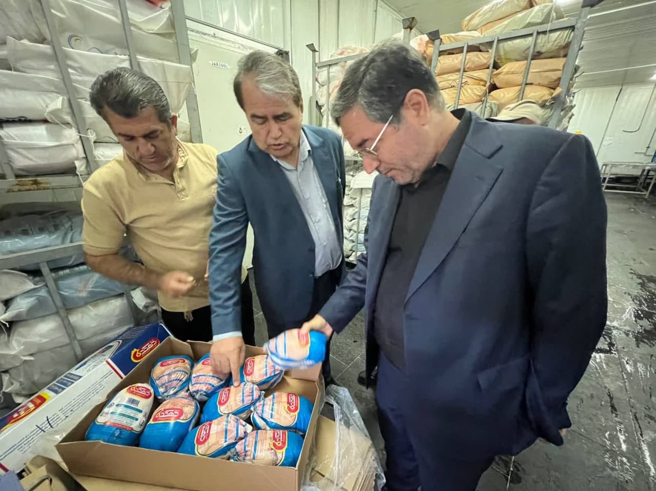 بازدید استاندار آذربایجانغربی از کشتارگاه صنعتی مرغ سیمین بال میاندوآب + تصاویر