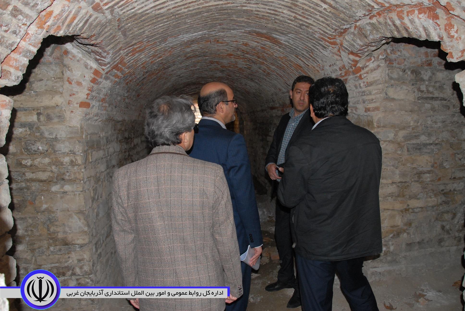 بازدید سرپرست معاونت هماهنگی امورعمرانی استاندارازروند بازسازی موزه طب ارومیه