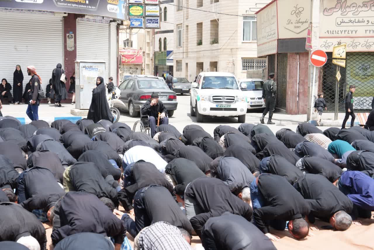 آلبوم تصویری / اقامه نماز ظهر عاشورا در ارومیه