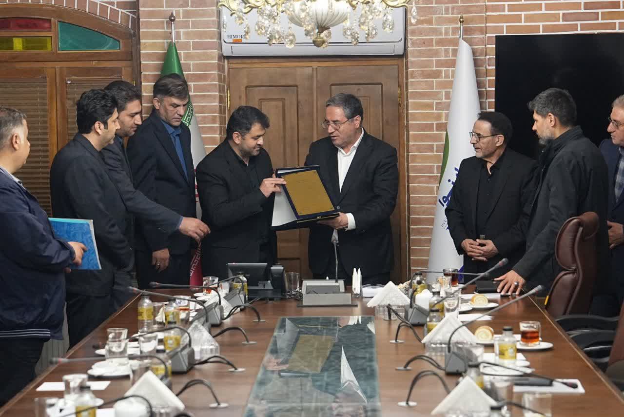 دیدار شهردار و مدیران شهرداری ارومیه با استاندار آذربایجان‌غربی + تصاویر