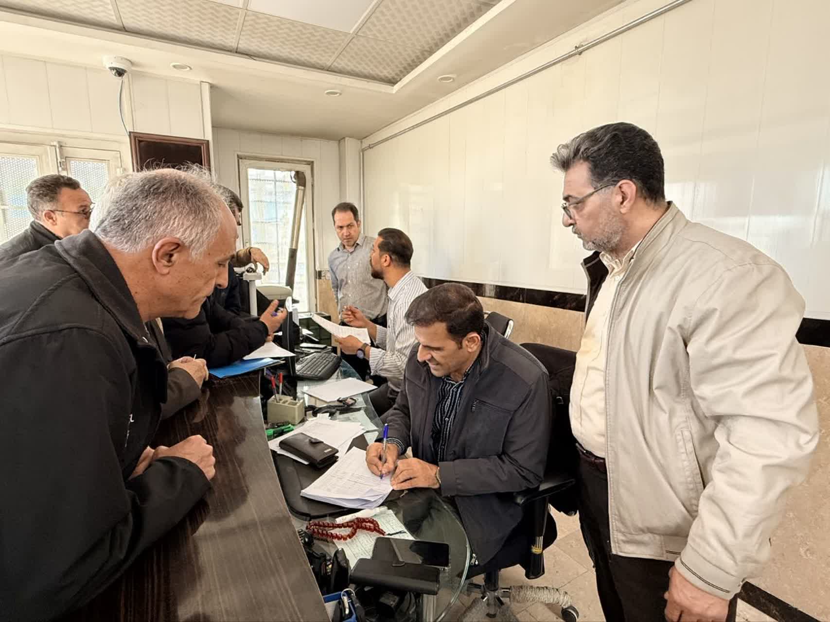 فعالیت یکپارچه بنیاد مسکن در خدمت به مردم + تصاویر