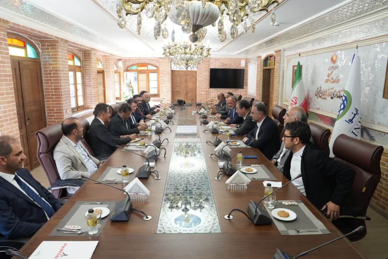 آلبوم تصویری / دیدار رئیس گروه دوستی پارلمانی ترکیه و ایران با استاندار آذربایجانغربی