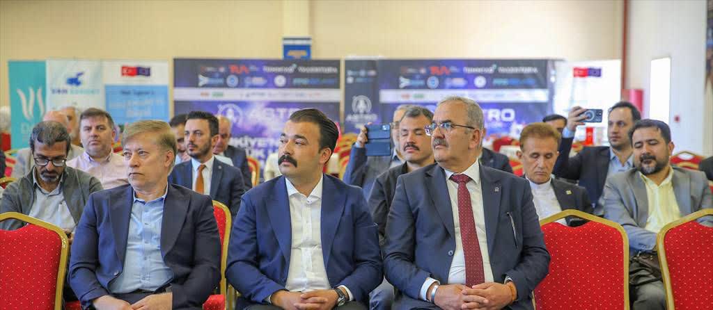 تأکید بر توسعه روابط اقتصادی و سرمایهگذاری مشترک آذربایجانغربی و وان