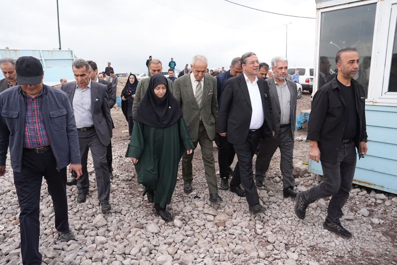 آلبوم تصویری / بازدید معاون رئیس‌جمهور و استاندار آذربایجان‌غربی از دریاچه ارومیه