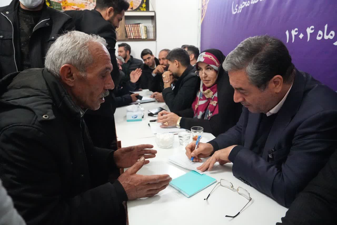 دیدار محله‌محور استاندار آذربایجان‌غربی با اهالی روستای قره‌حسنلوی روضه ارومیه + تصاویر