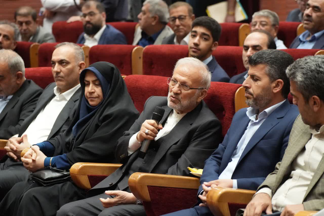 برگزاری نشست بررسی چالشها و راهکارهای توسعه اقتصادی آذربایجانغربی + تصاویر