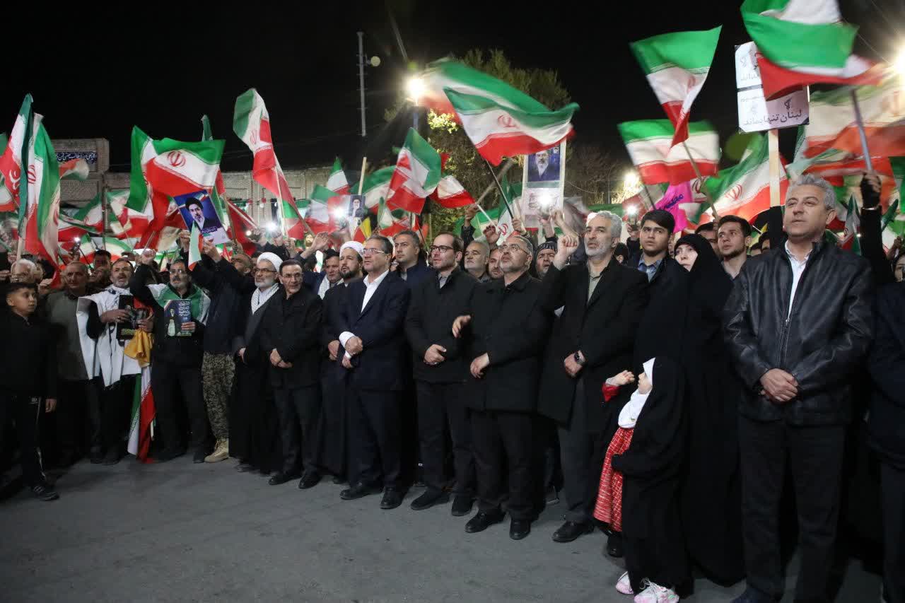 حضور نماینده ولی‌فقیه در استان و استاندار آذربایجان‌غربی در اجتماع بزرگ مردم ارومیه + تصاویر