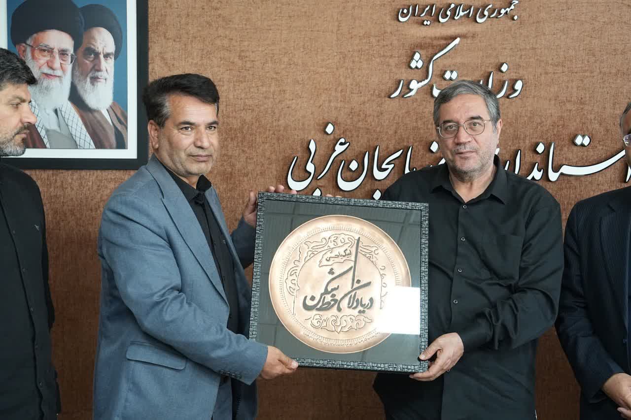 قدردانی یادگاران دفاع مقدس از مدیریت جهادی و توسعهمحور استاندار آذربایجانغربی