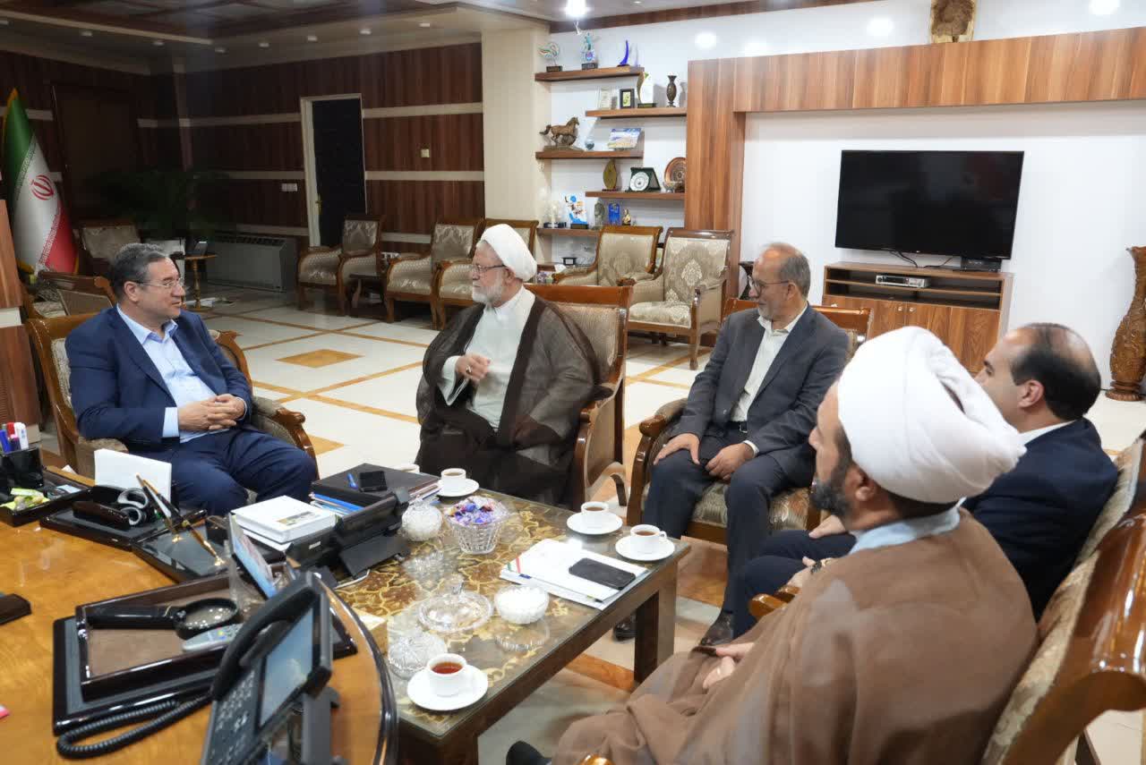 دیدار مشاور عالی نماینده ولی فقیه و رئیس شورای هماهنگی تبلیغات اسلامی کشور با استاندار آذربایجانغربی + تصاویر