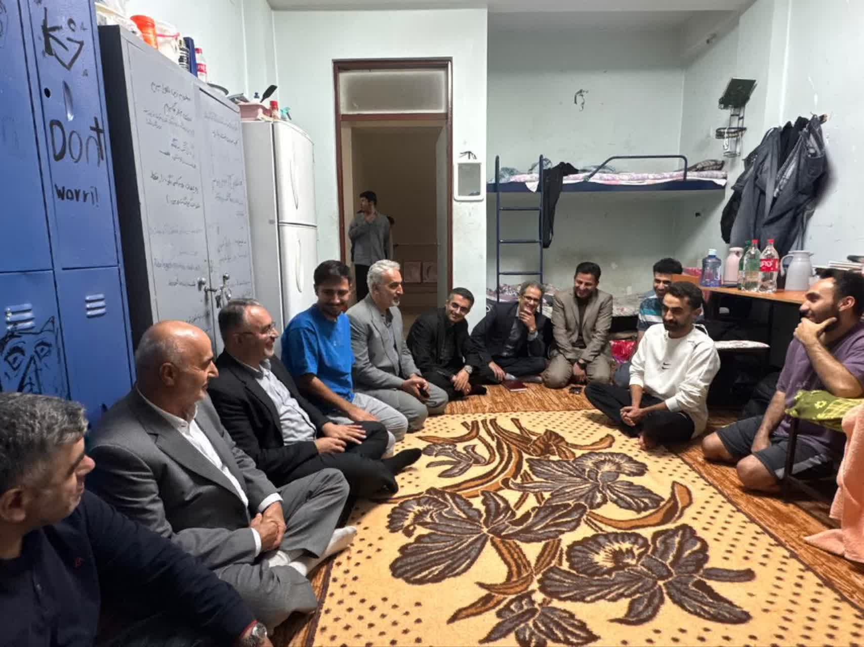 بازدید شبانه معاون سیاسی استاندار آذربایجانغربی از سلفسرویس و خوابگاههای دانشگاه ارومیه + تصاویر