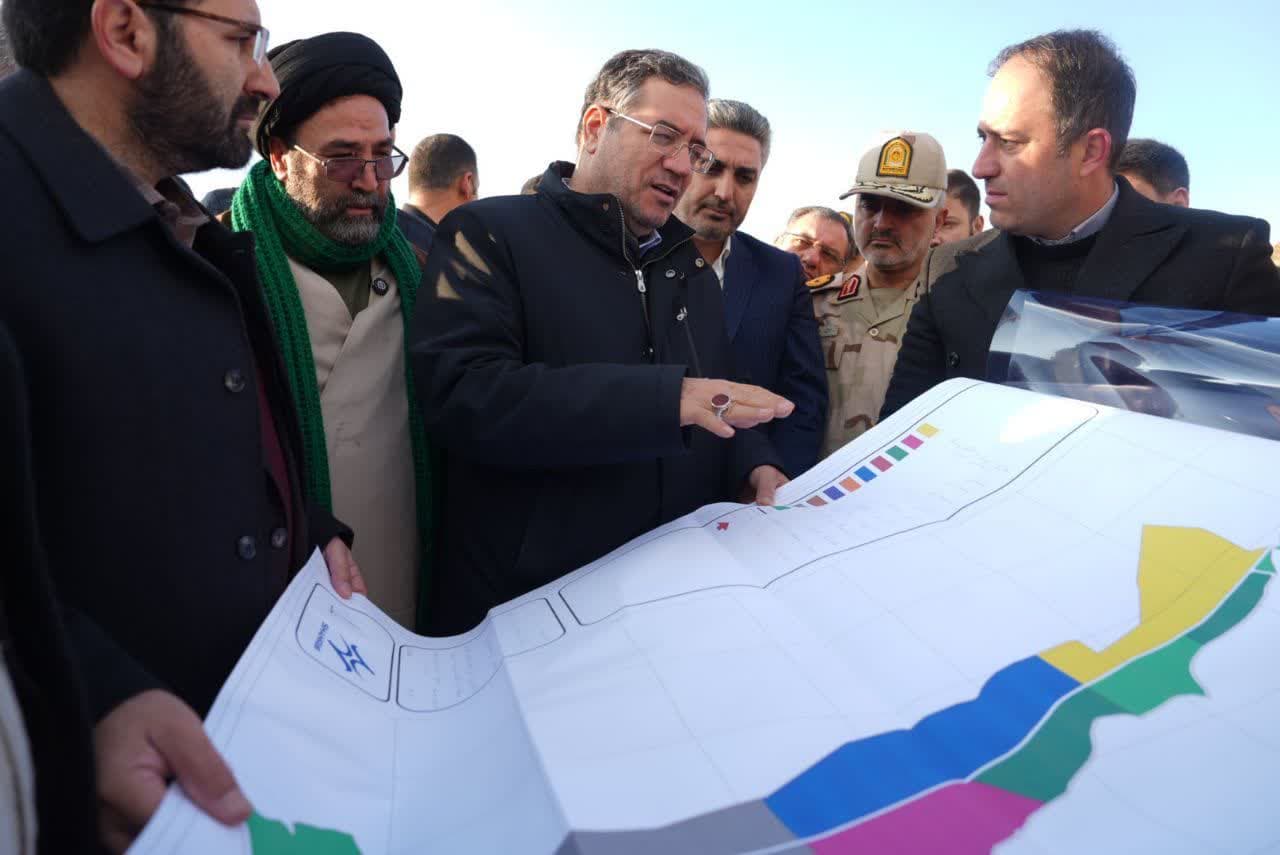 آلبوم تصویری / بازدید استاندار آذربایجانغربی از روند آماده سازی زیرساختهای منطقه ویژه سرو - ارومیه