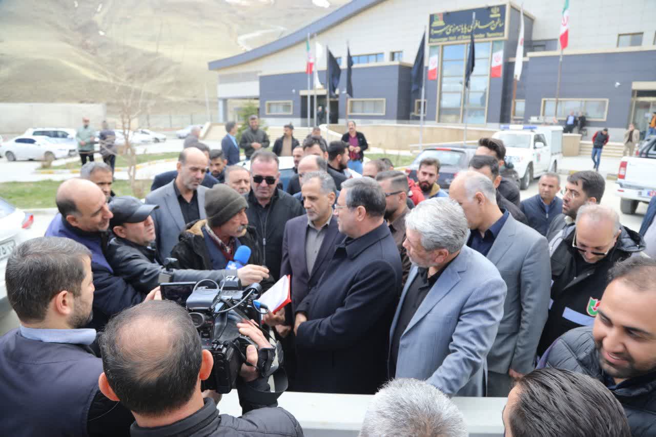 بازدید استاندار آذربایجان‌غربی از پایانه مرزی سرو ارومیه + تصاویر