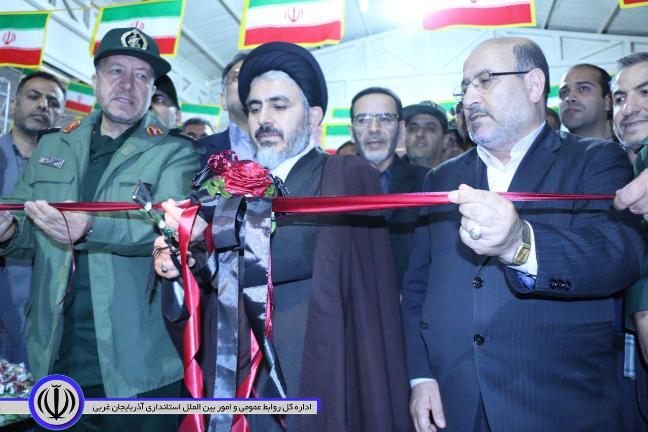 افتتاح نمایشگاه دستاوردهای چهل ساله انقلاب اسلامی + آلبوم تصویری