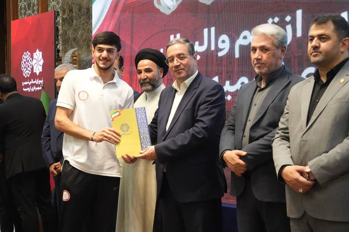 آغاز فصلی تازه برای والیبال آذربایجانغربی