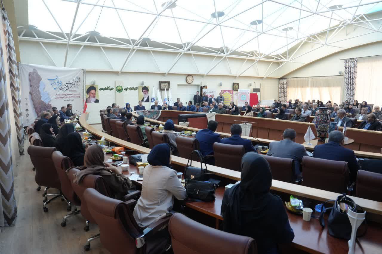 برگزاری جشنواره پاسداشت هنر صنعت فرش دستباف در ارومیه + تصاویر