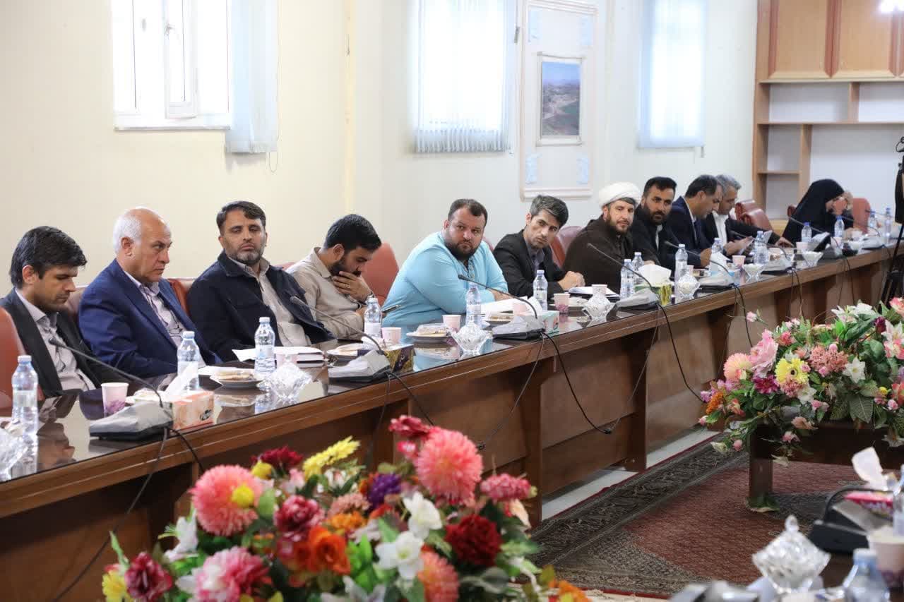 آلبوم تصویری / برگزاری جلسه ستاد محرومیت زدایی بنیاد مستضعفان انقلاب اسلامی در تکاب