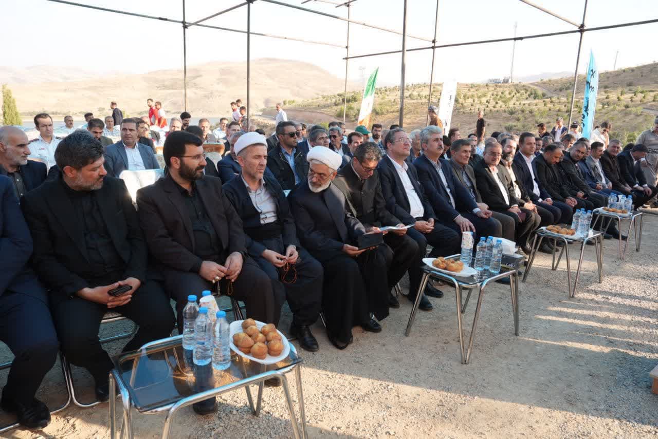 آغاز عملیات اجرایی پروژه مجتمع گردشگری، ورزشی و تفریحی پارک استاد ههژار مهاباد + تصاویر