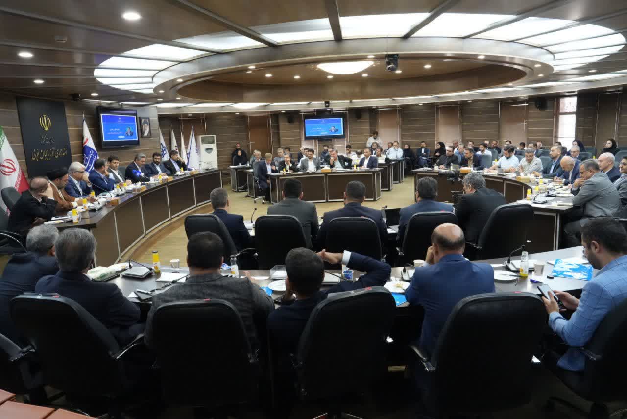 آلبوم تصویری / برگزاری نشست فعالان حوزه فاوا و شرکتهای دانشبنیان آذربایجانغربی