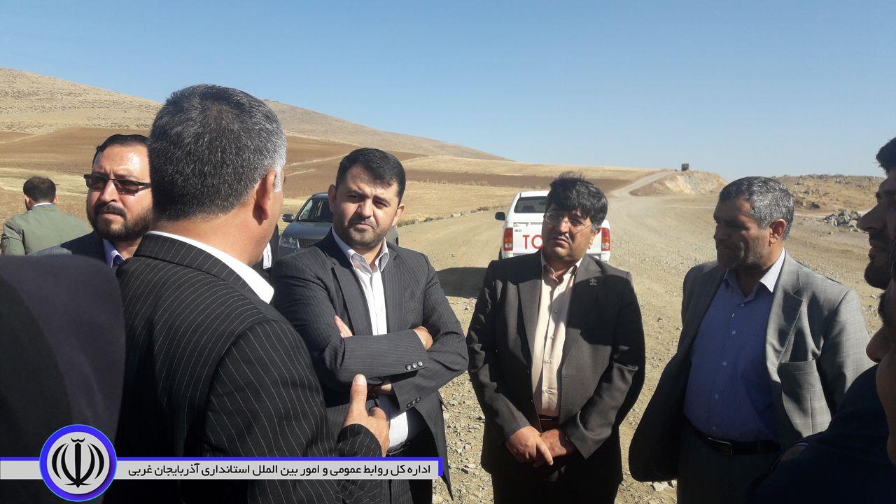 بازدید معاون هماهنگی امور عمرانی استانداری آذربایجان غربی از پروژههای راهسازی و جمع آوری پسماند شهرستان میاندوآب