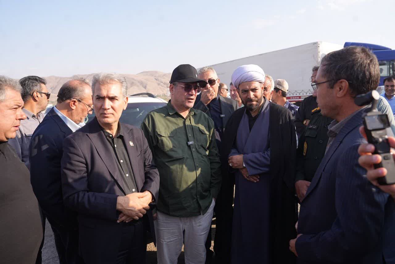 بازدید استاندار آذربایجانغربی از مسجد بینراهی امام خمینی (ره) + تصاویر