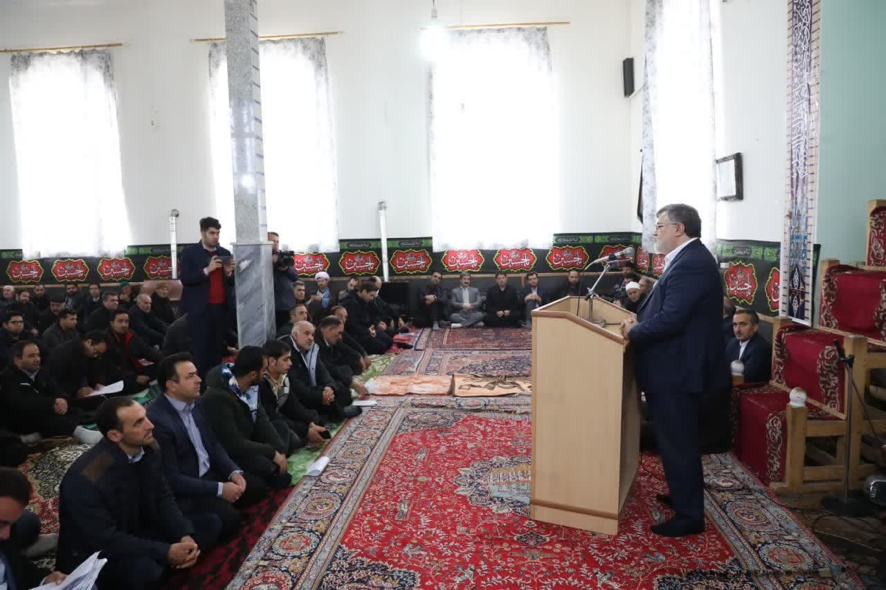 آلبوم تصویری / حضور استاندار آذربایجانغربی در جمع مردم شهر حاجیلار شهرستان چایپاره