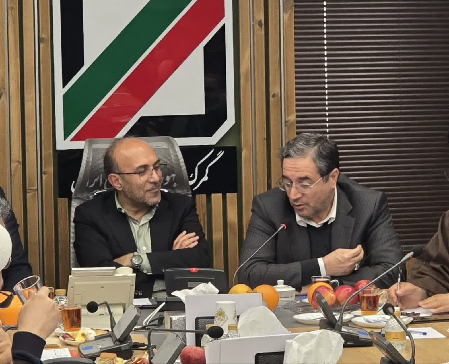 پیگیری حقوق مرزنشینان در نشست مشترک استاندار و مجمع نمایندگان آذربایجان‌غربی با رئیس‌کل گمرک