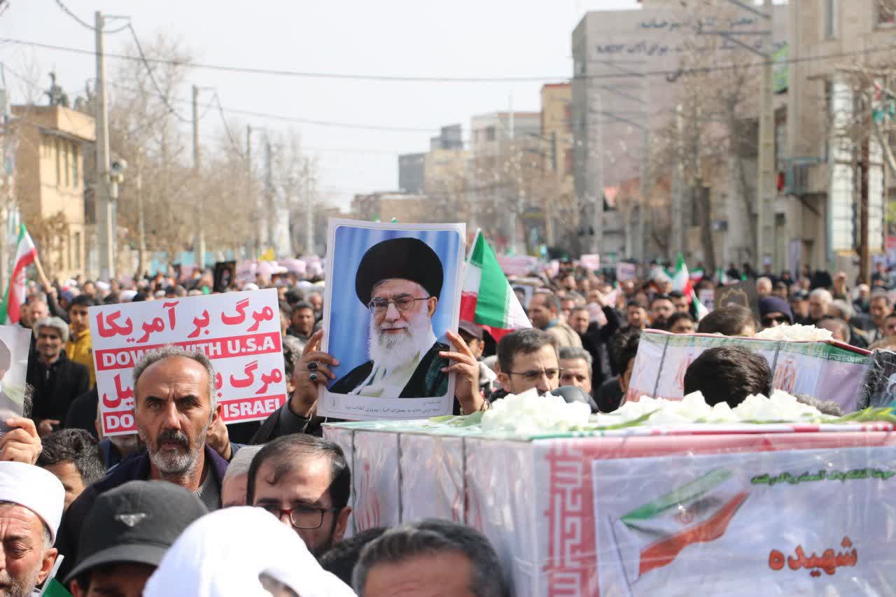 تشییع پیکر شهدای جنگ رمضان در ارومیه + تصاویر