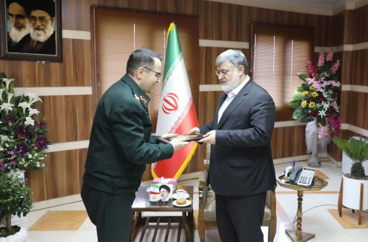 تقدیر فرمانده کل انتظامی جمهوری اسلامی ایران از استاندار آذربایجان غربی