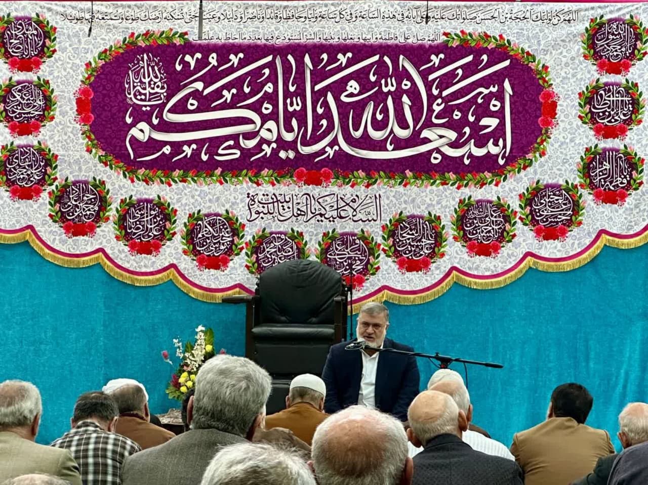 حضور استاندار آذربایجانغربی در جمع نمازگزاران مسجد جنرال ارومیه + تصاویر