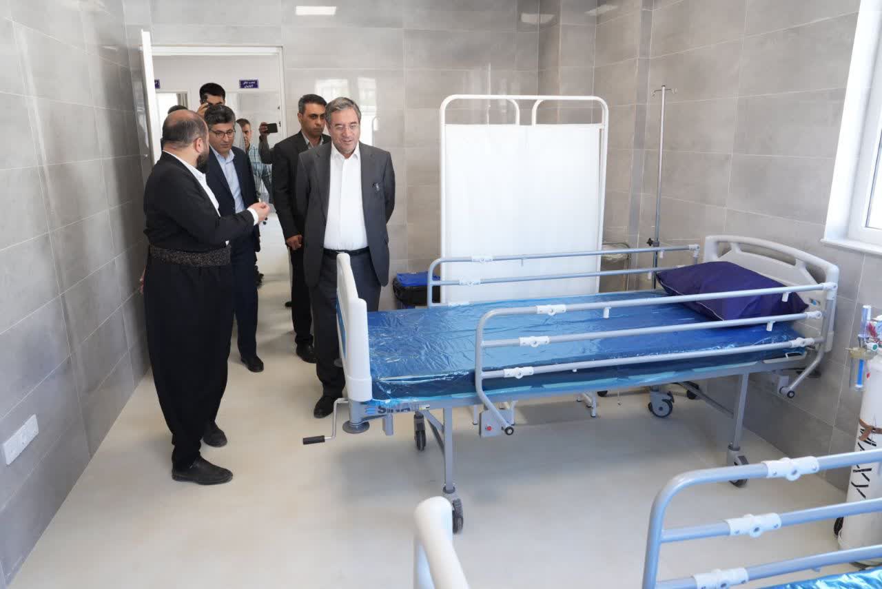 بازدید استاندار آذربایجانغربی از مرکز خدمات جامع سلامت روستایی واوان + تصاویر