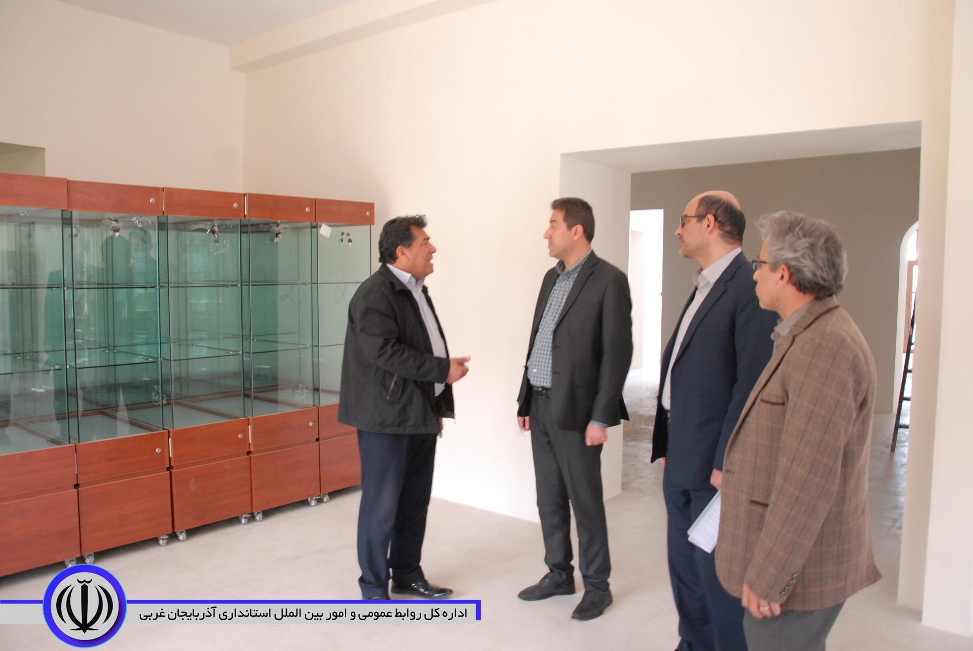 بازدید سرپرست معاونت هماهنگی امورعمرانی استاندارازروند بازسازی موزه طب ارومیه