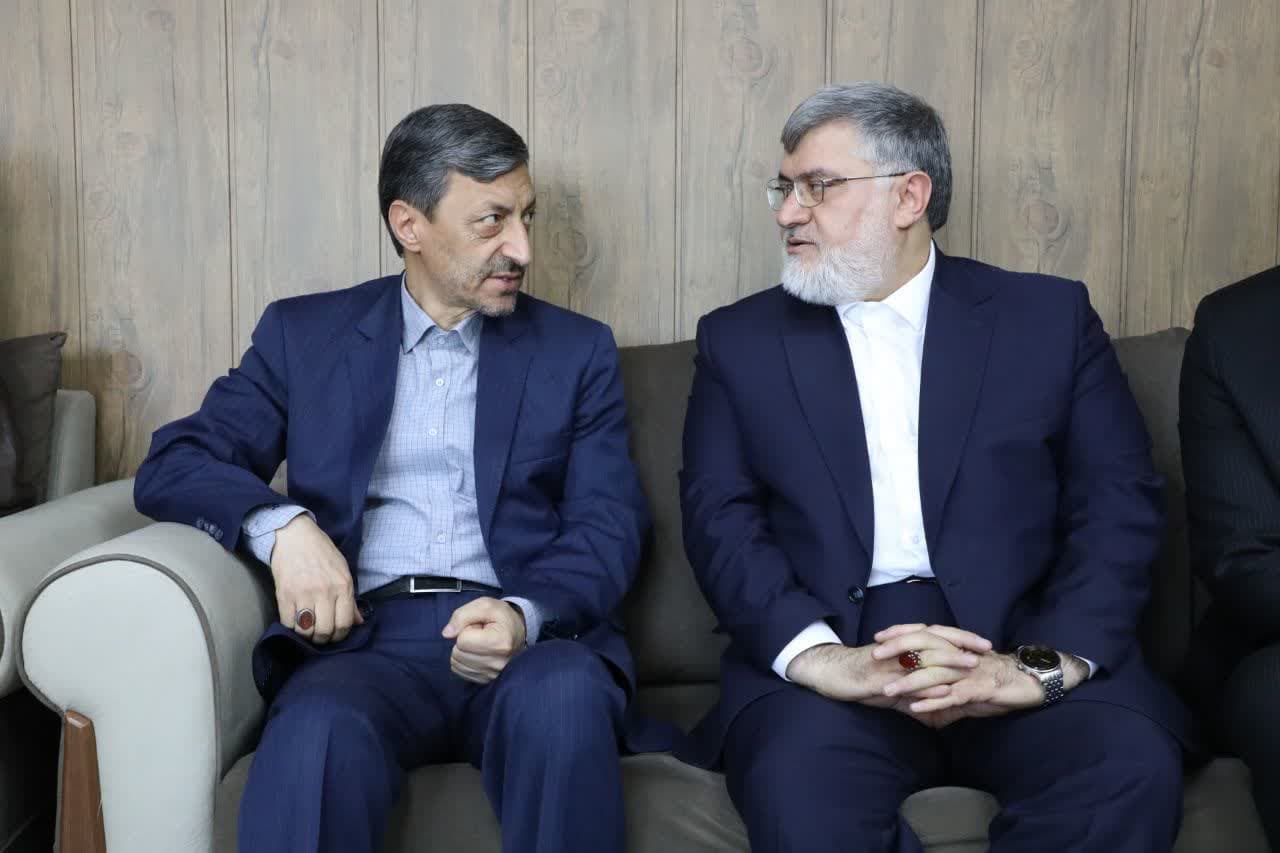 برگزاری جلسه بررسی روند بازسازی مناطق زلزلهزده شهرستان خوی + تصاویر