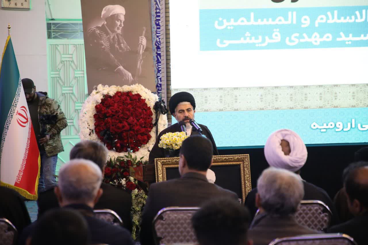 برگزاری آیین گرامیداشت سالروز 2 بهمن 1357 در ارومیه + تصاویر