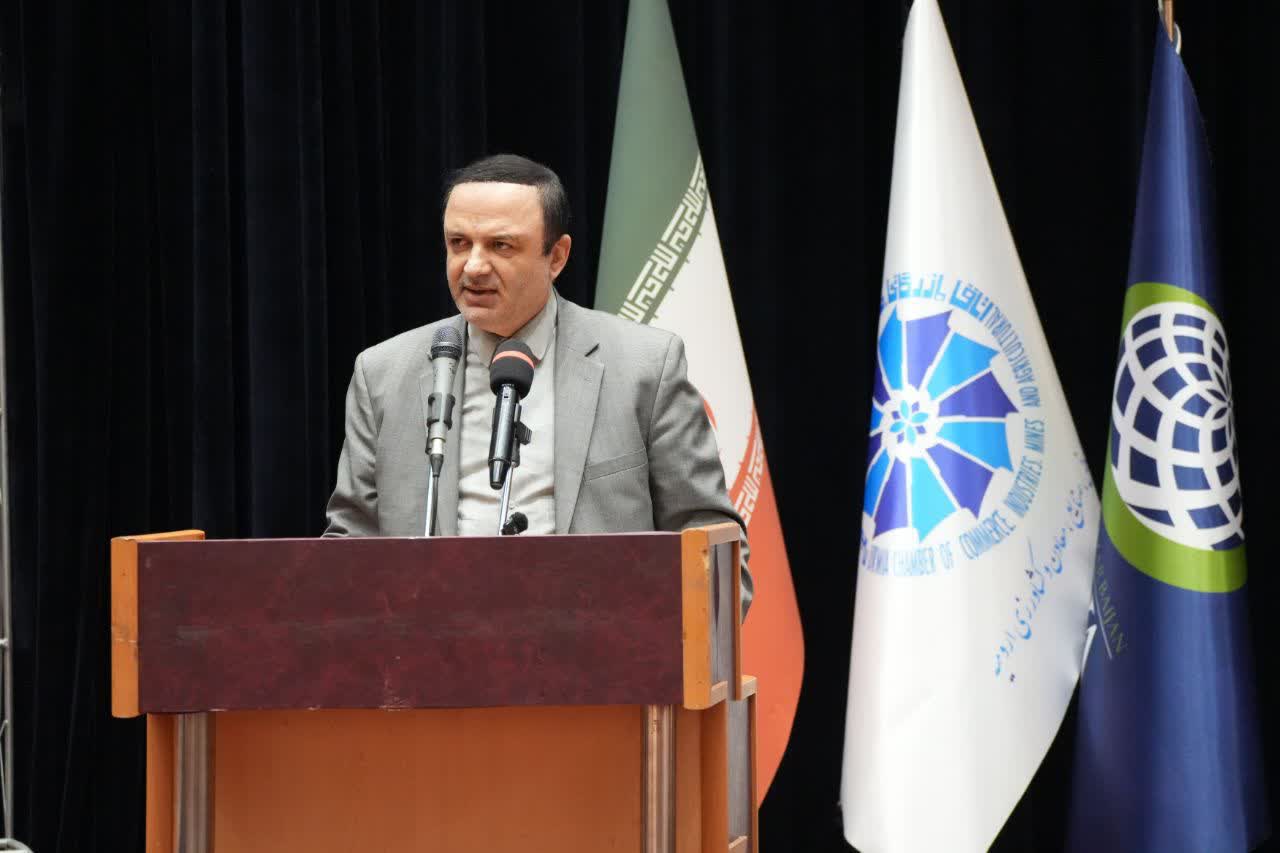 برگزاری نشست بررسی چالشها و راهکارهای توسعه اقتصادی آذربایجانغربی + تصاویر