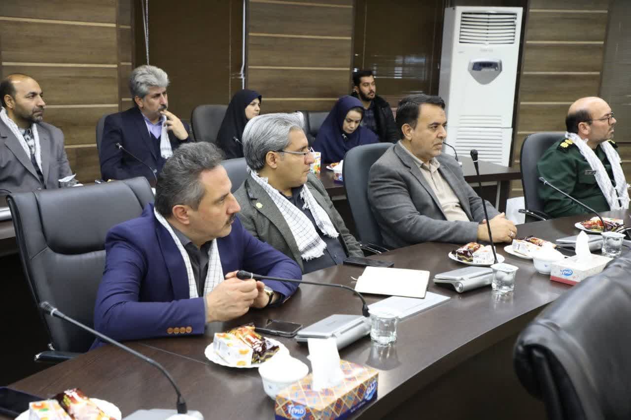 آلبوم تصویری / آیین تجلیل از تلاشگران عرصه میز خدمت به مناسبت گرامیداشت هفته بسیج