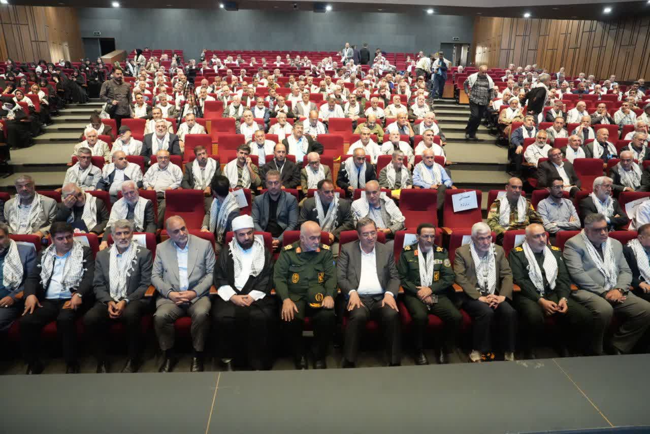 برگزاری آیین تجلیل از پیشکسوتان دفاع مقدس و مقاومت در ارومیه + تصاویر