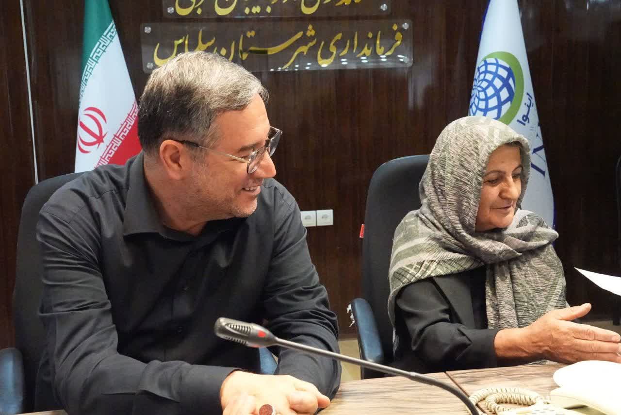 برگزاری ملاقات مردمی استاندار آذربایجانغربی در سلماس + تصاویر