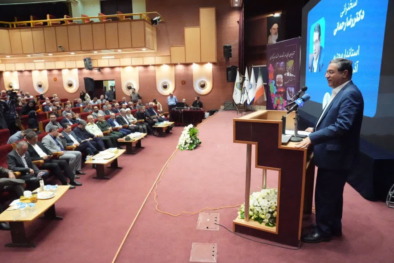 برگزاری نشست فعالین اقتصادی آذربایجانغربی + تصاویر