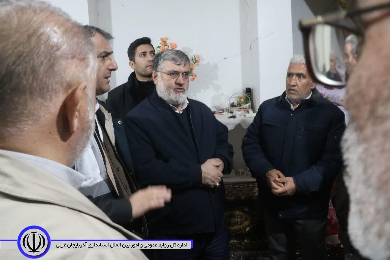 آلبوم تصویری / بازدید استاندار آذربایجانغربی و رئیس سازمان مدیریت بحران کشور از مناطق زلزله زده شهرستان خوی