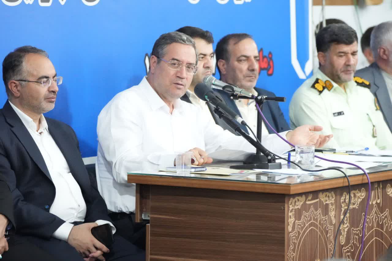 برگزاری میز خدمت محلهمحور بهمناسبت هفته دولت در ارومیه + تصاویر