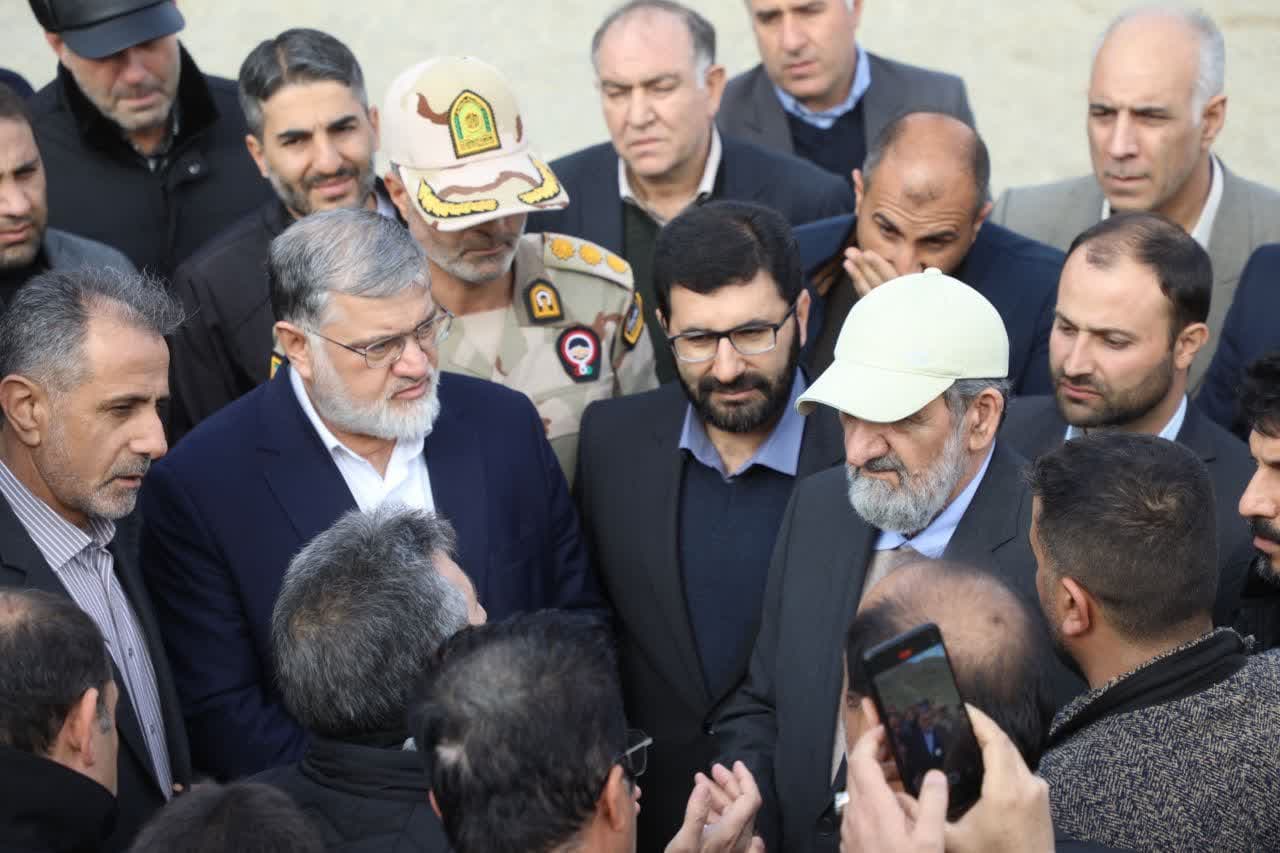 بازدید دبیر شورای عالی هماهنگی اقتصادی سران قوا و استاندار آذربایجانغربی از پایانه مرزی سرو + تصاویر