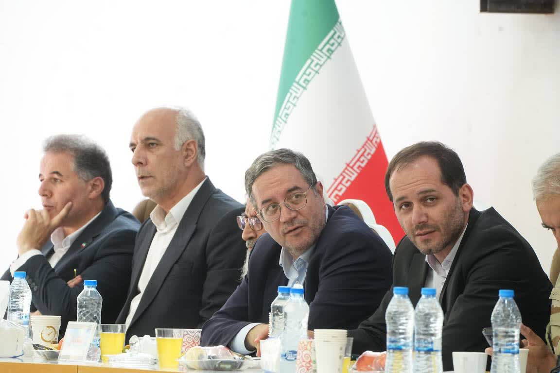 برگزاری همایش توسعه و فرصتهای سرمایهگذاری شهرستان چالدران + تصاویر