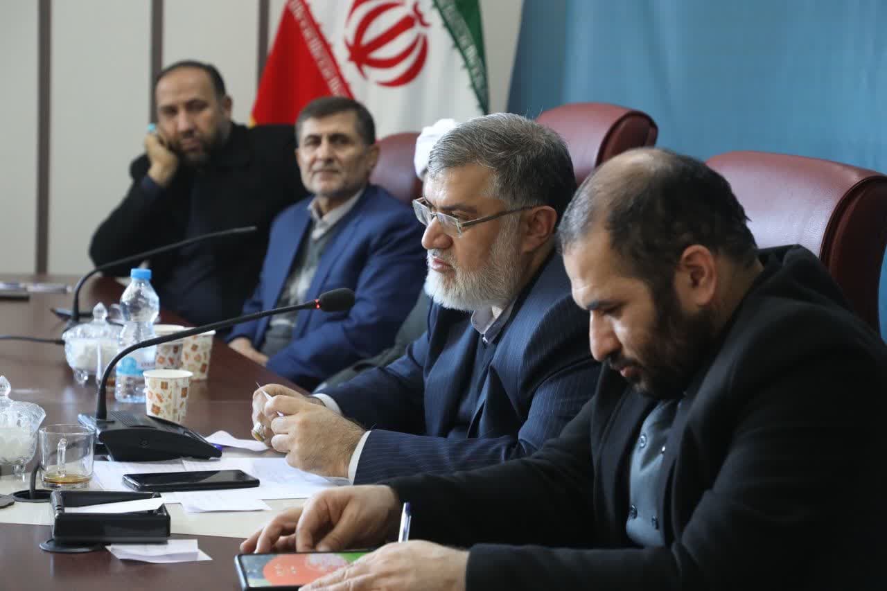 آلبوم تصویری / دیدار استاندار آذربایجانغربی با جمعی از روحانیون، سران طوایف و عشایر شهرستان پیرانشهر